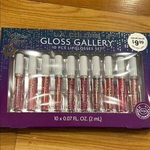 La colors NWT lipgloss